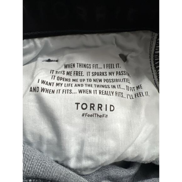 Torrid Womens Premium Sky High Skinny Fit Size 18R Dark Wash Denim Jeans - Picture 9 of 12